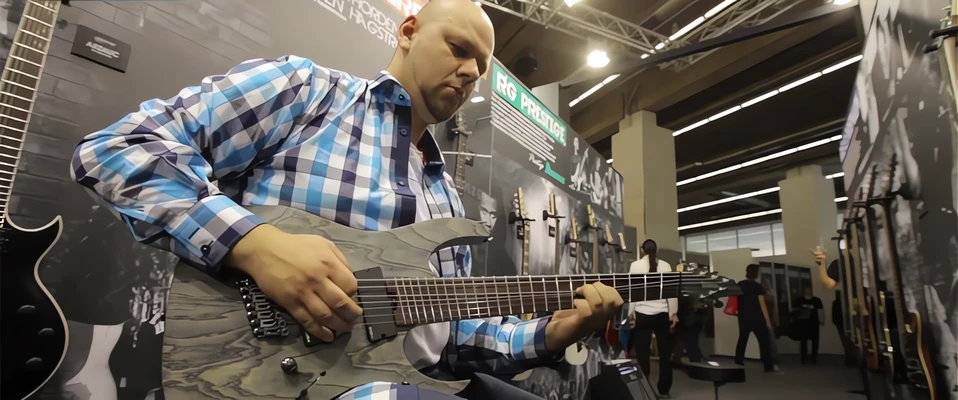 Prototypowe gitary Ibaneza (video)